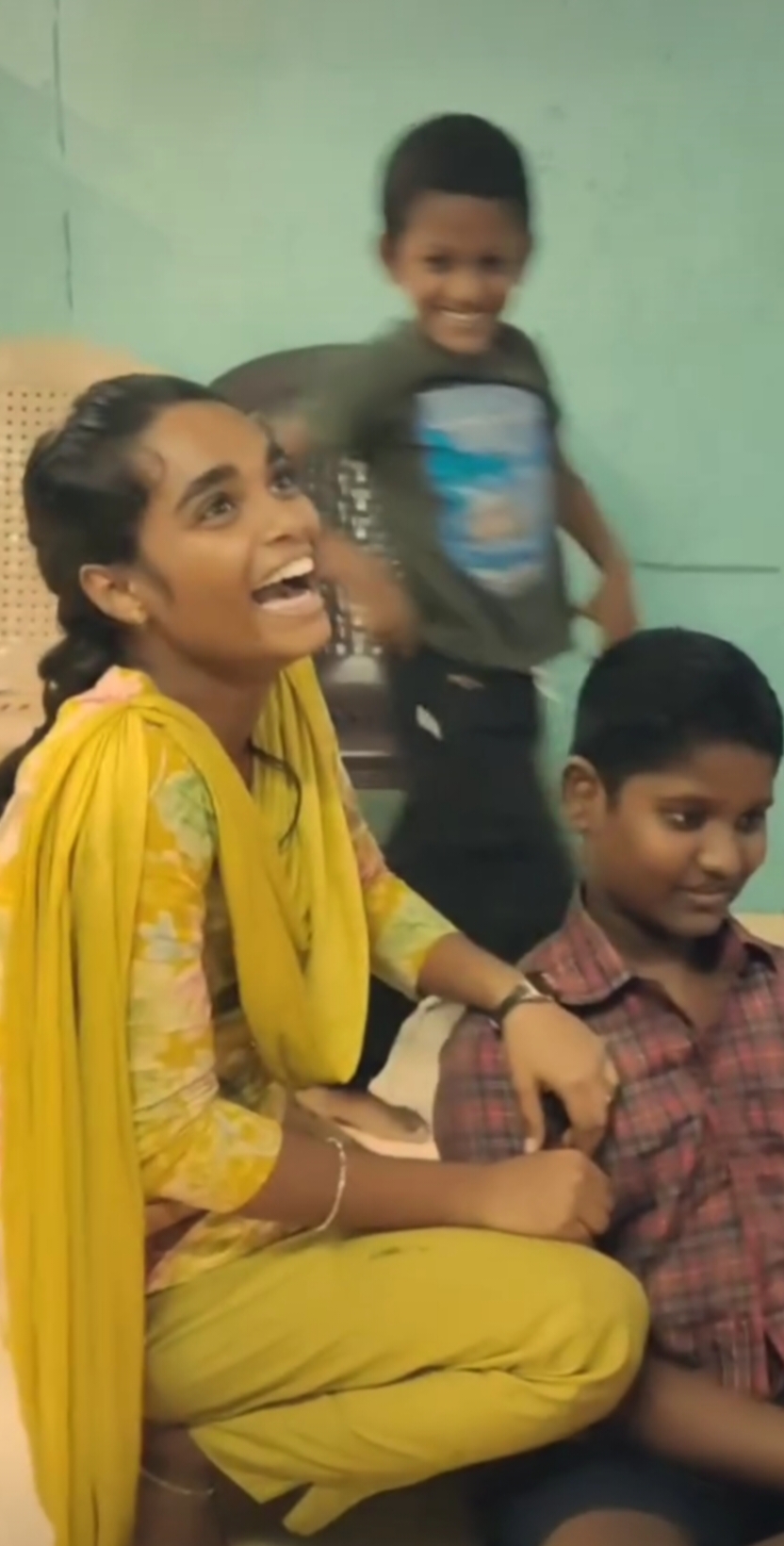 SIRIPPIN DEEPAM - Image 8